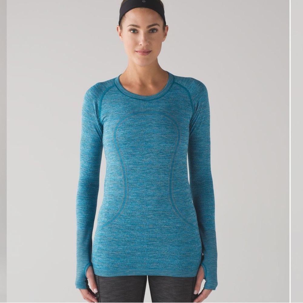 • Lululemon • Women’s Swiftly Tech Long Sleeve Crew
Indian Ocean / Black Teal